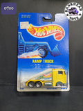 RAMP TRUCK YELLOW COLLECTOR 187 0700