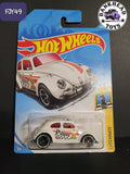 VOLKSWAGEN BEETLE WHITE FJY49